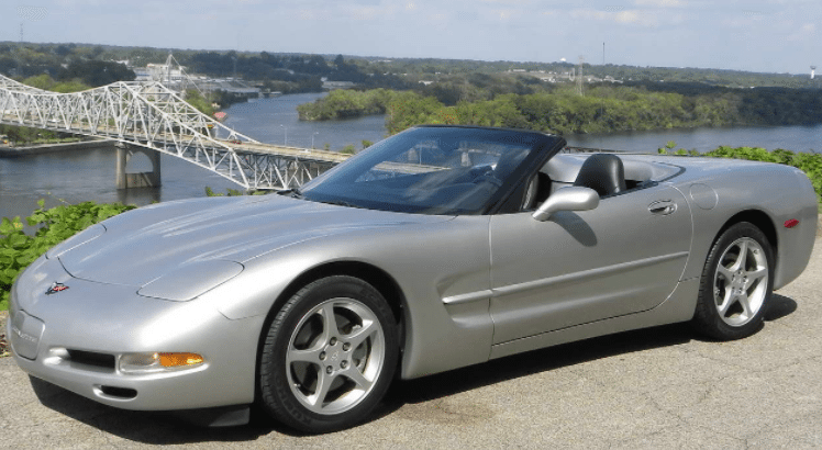 Corvette Generations/C5/C5 2004 Silver Left B84.png